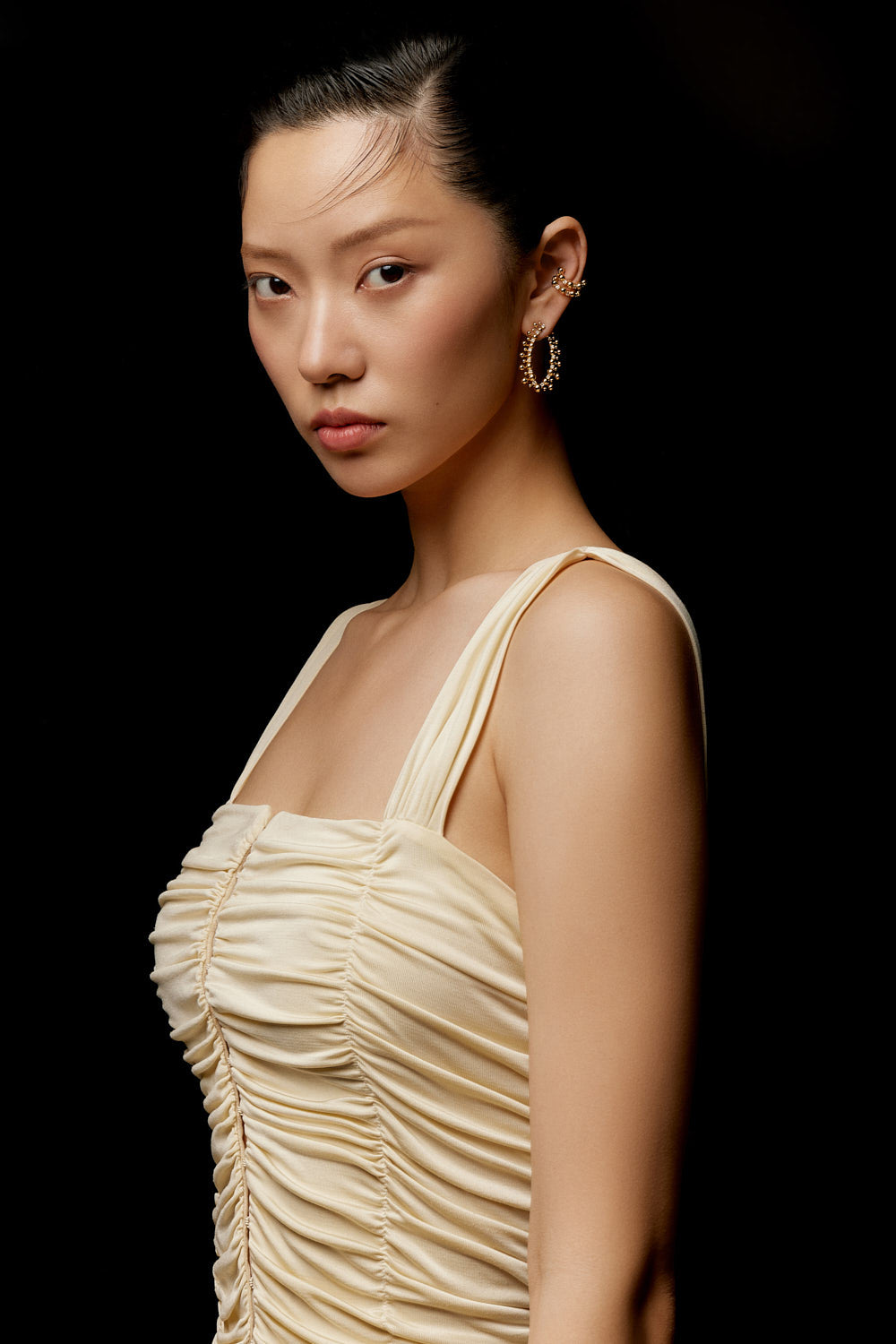 AKARI EARRINGS - YELLOW GOLD - Noora Shawqi - Diamond Jewellery - Japan